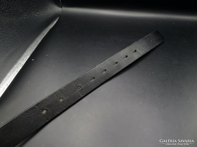 Yep! (Original) men's luxury leather belt length: 108 cm, width: 3 cm buckle: 3.5 x 3.5 cm