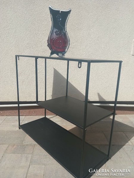 Fekete fém modern design fali polc. Alkudható.