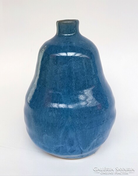 Pear-shaped abbey vase