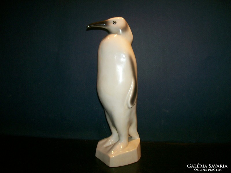 Holloház porcelain penguin figurine