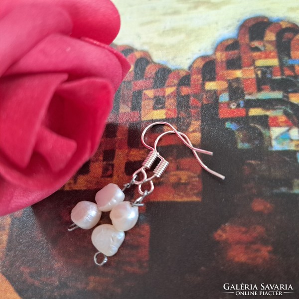 Freshwater pearl earrings are eternal elegance.