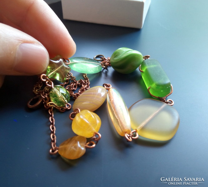 Foolish beads necklace beige - green