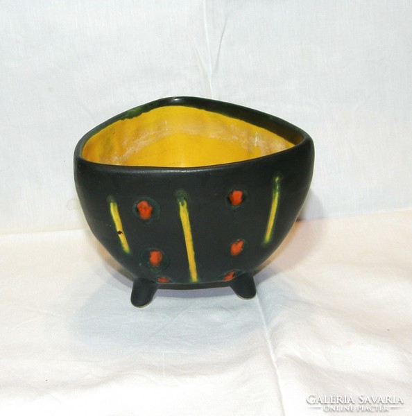 Judit Bártfay ceramic bowl