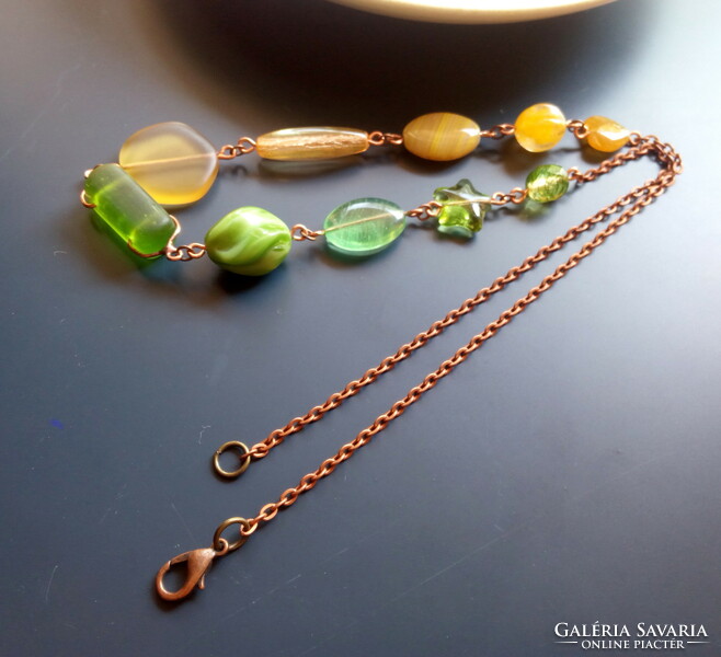 Foolish beads necklace beige - green