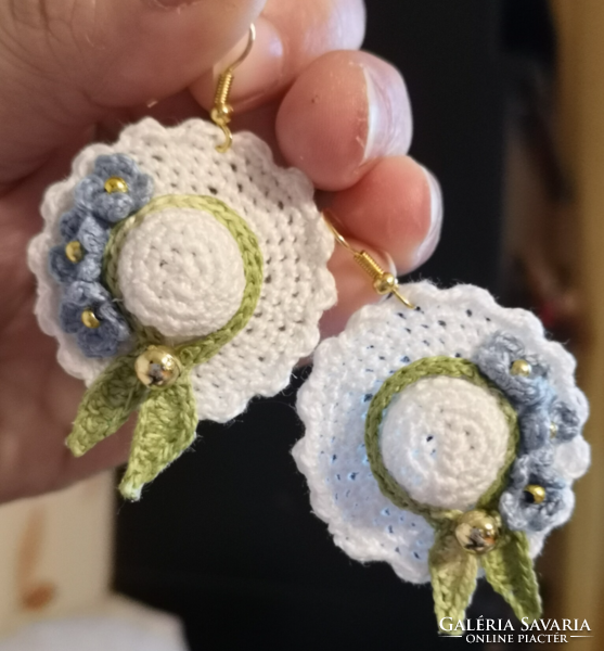 Summer charm - earrings made with microcrochet white