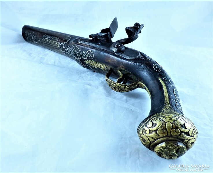 Magnificent, double-barreled, front-loading flintlock pistol, approx. 1850!!!