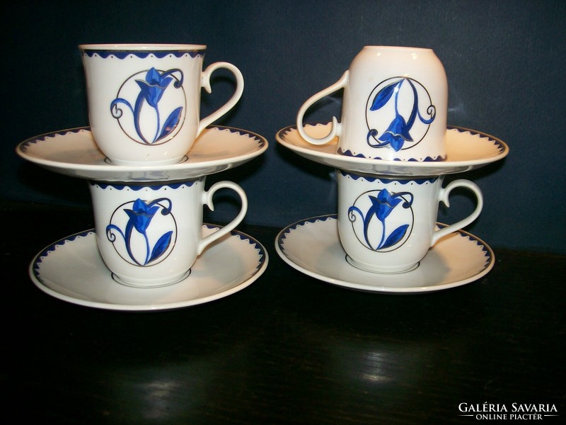 4 pcs coffee cups and saucers