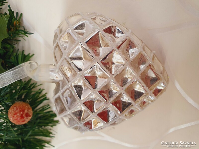 Glass Christmas tree decoration, silver heart