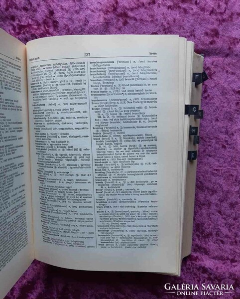 An English-Hungarian dictionary that is also important for interpreters, with the size of a lexicon i.Nagyszótár a-m 1968 page number 1224