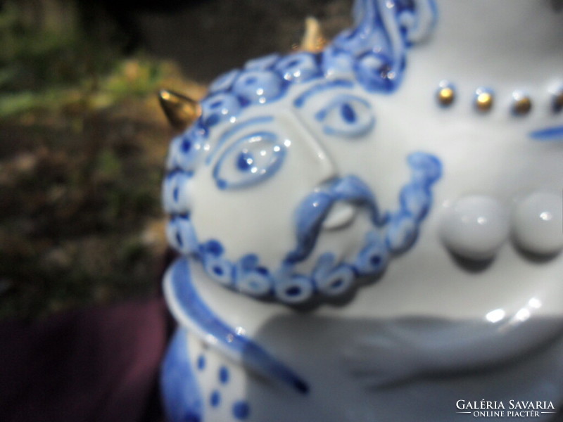 Török János Zsolnay kettős krumpli figurája