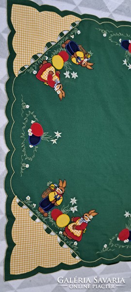 Easter embroidered tablecloth 3 (m4698)