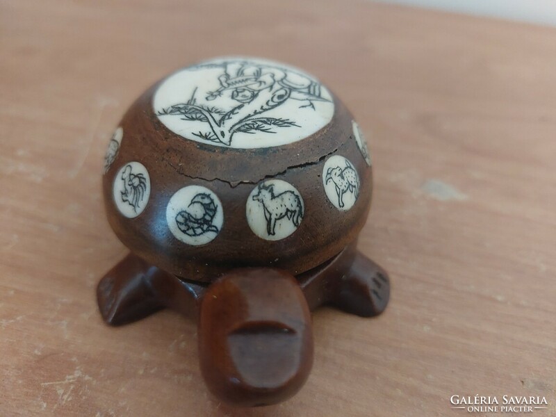 (K) Chinese wood carved feng shui turtle compass