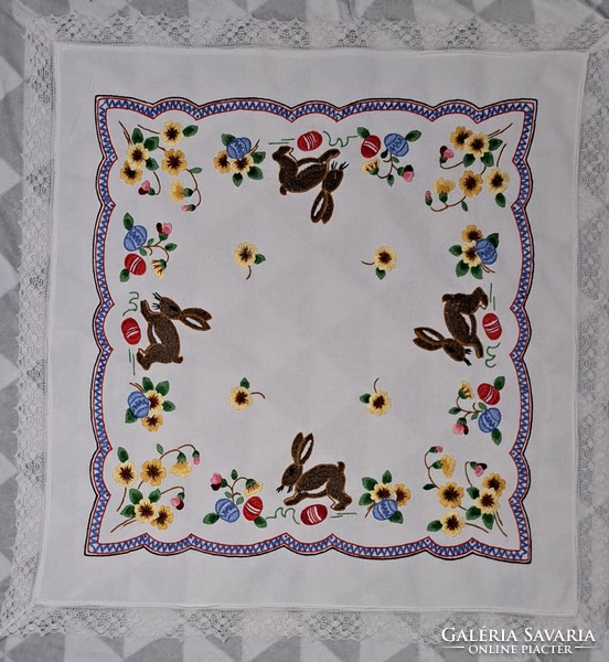 Easter embroidered tablecloth 2 (m4697)