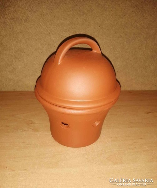 Ceramic candle holder (40/d)