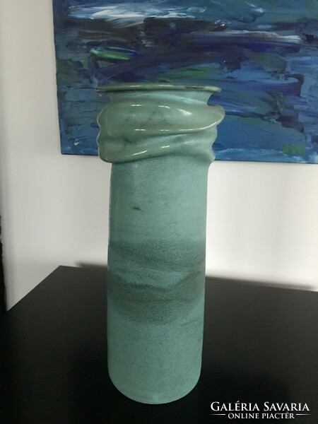 Türkiz kerámia váza, modern, különleges forma (NP8F)