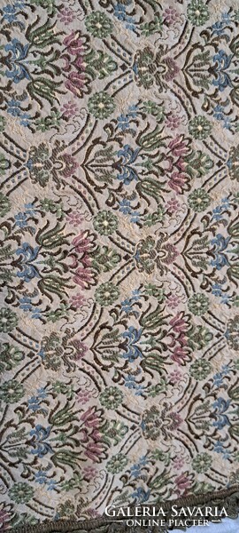 Old tapestry tablecloth with small flowers (m4682)