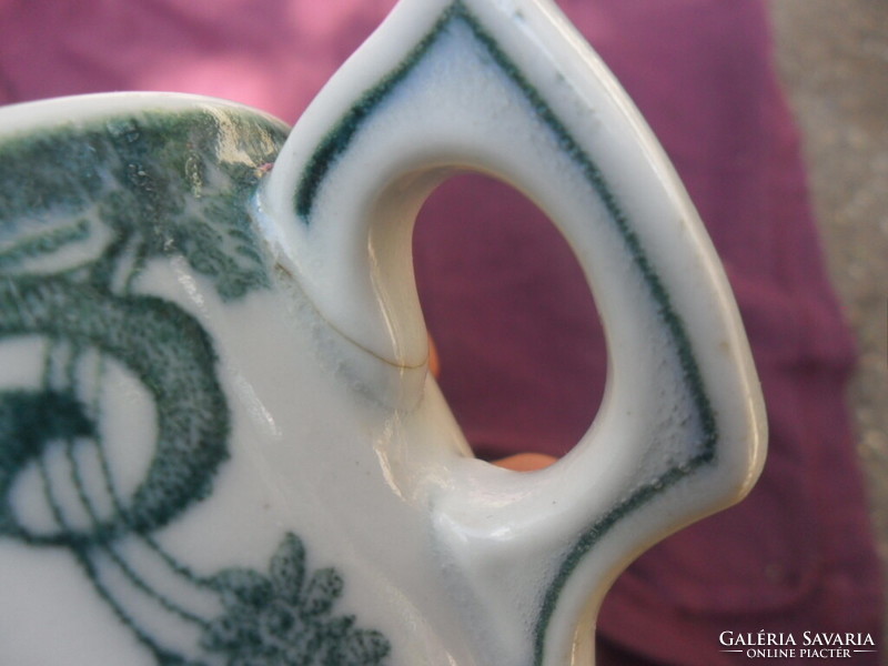 Antik Zsolnay keményporcelán csésze  sziv alakú bélyegzővel