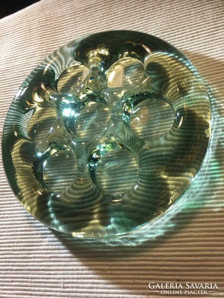 Thick, green glass candle holder, fits 7 candles (20/e2)