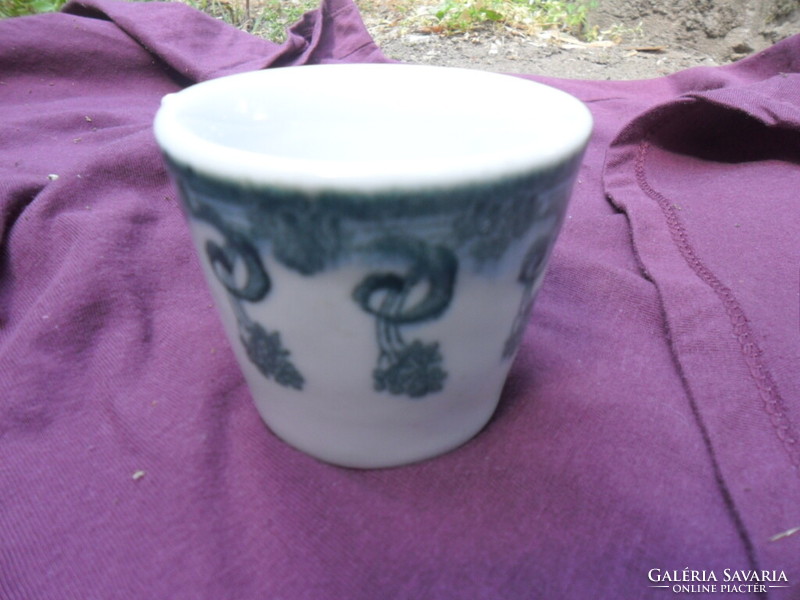 Antik Zsolnay keményporcelán csésze  sziv alakú bélyegzővel