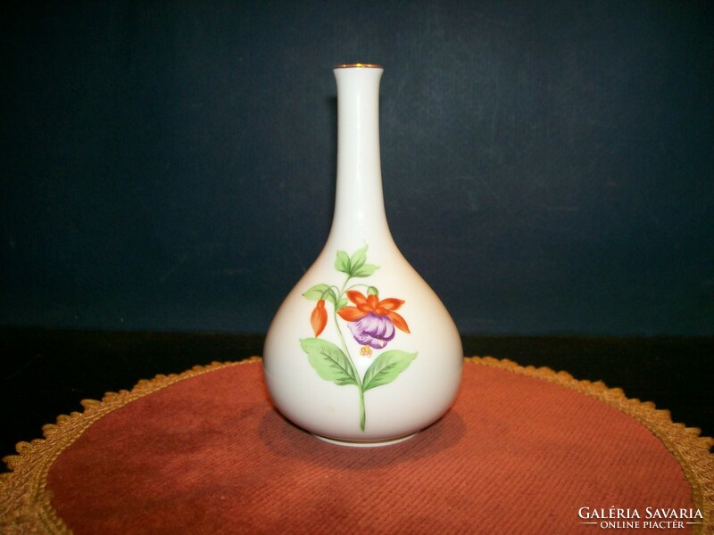 Herend flower pattern vase 13 cm high