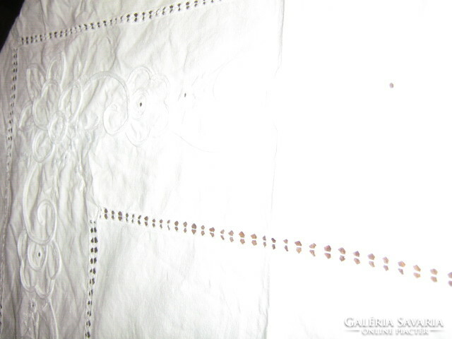 Wonderful azure sewn lacy white tablecloth