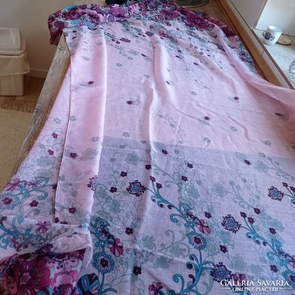 Nagyméretű női sál, strandkendő, 170 x 90 cm