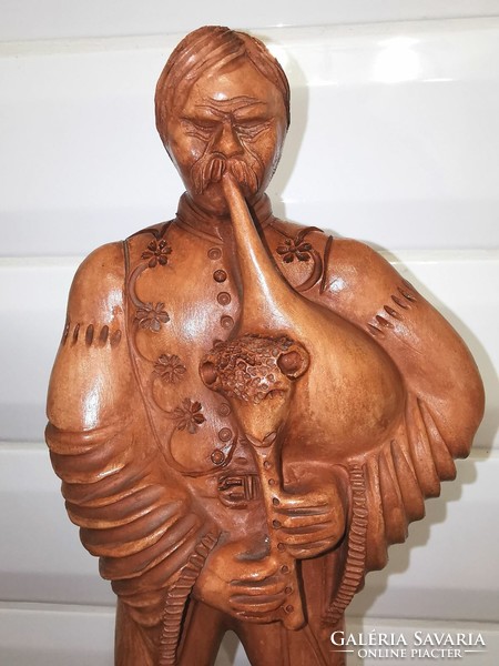 Homolya kerámia szobor kosfejes dudával