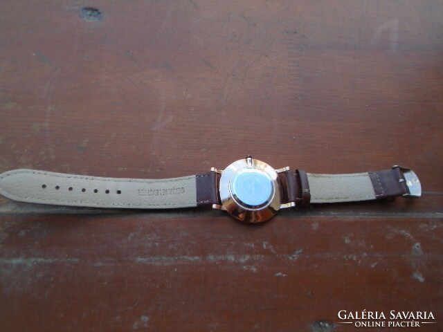 Chronos 2023 women's wristwatch in mint condition, with factory leather strap! Original ffi suit watch 39mm kn