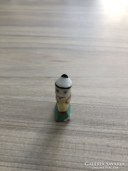 Herendi kínai sétáló mini figura porcelán