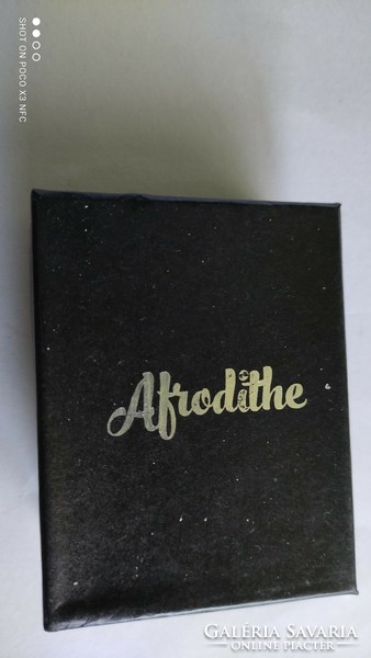 Afrodithe bizsu divatékszer nyaklánc működő óra medállal szett