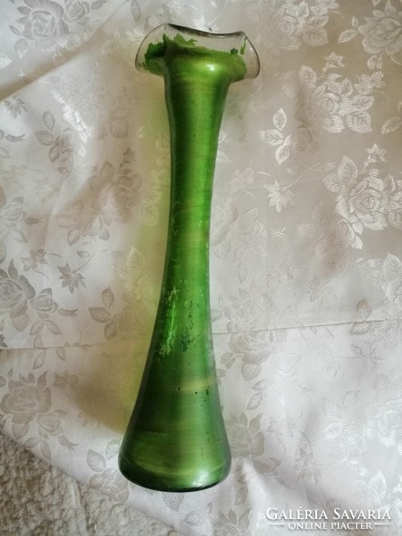 Green frilled vase antique glass