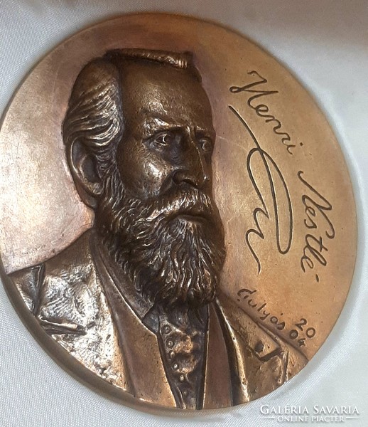 Henri Nestlé  bronz emlék plakett   Gulyás szignó  10 cm