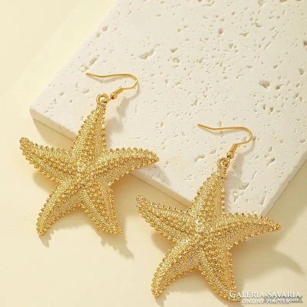 Starfish summer design dangle earrings with textured surface