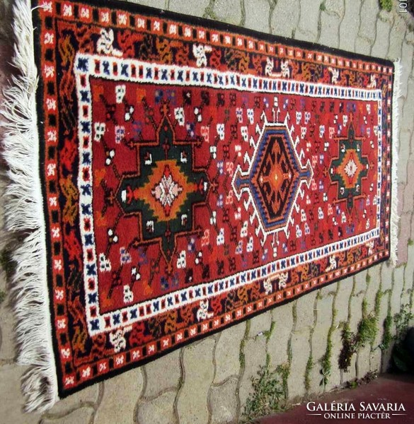 Old Indo srivan, manual cs. Carpet