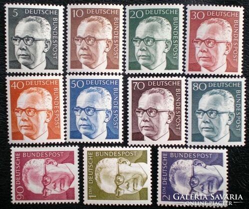N635-45 / Germany 1970 gustav heinemann stamp set postal clerk