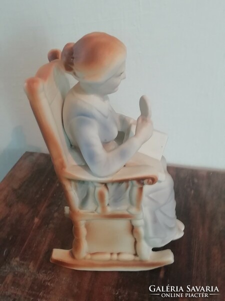 Arpo biscuit rocking chair figure 2.