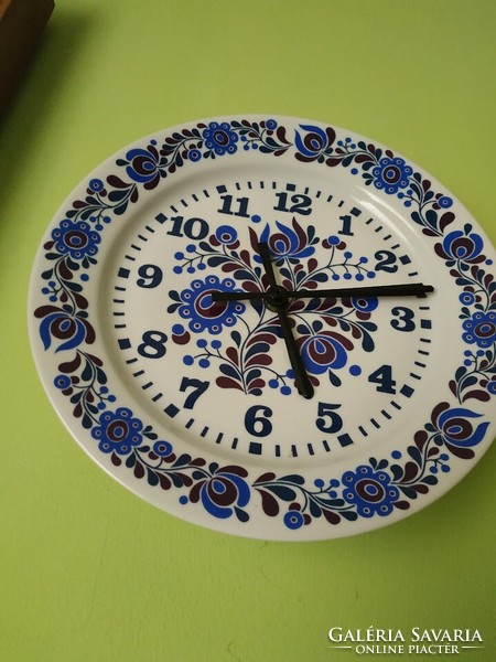 Kék magyaros porcelán falióra