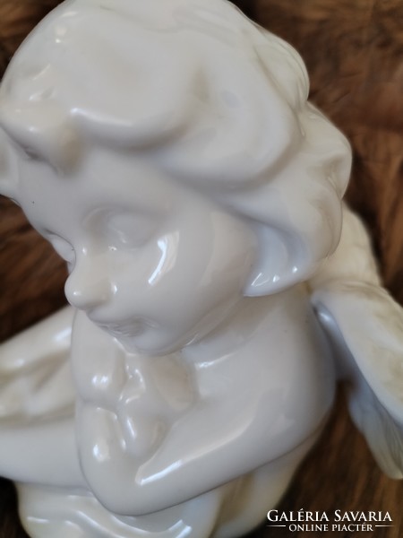 Porcelán - figurális angyalka