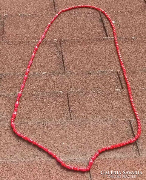 Blood red pearl string pearl necklace