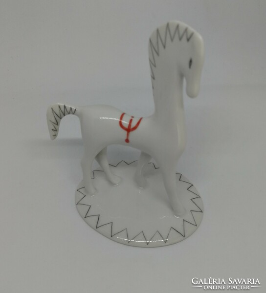 Aquincum porcelain art deco horse!