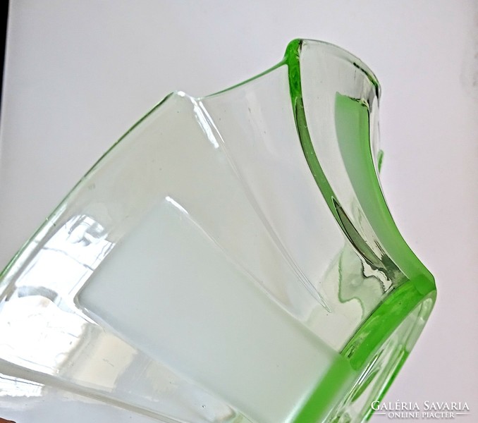 Régi urán üveg tál 24x6.5cm