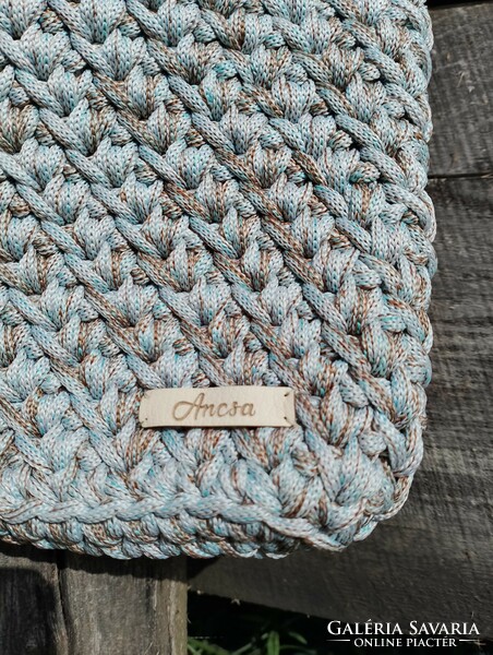 Crocheted women's bag