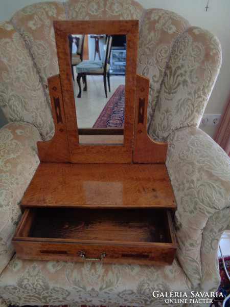 BIEDERMEIER  FIÓKOS , TÜKRÖS PIPERE