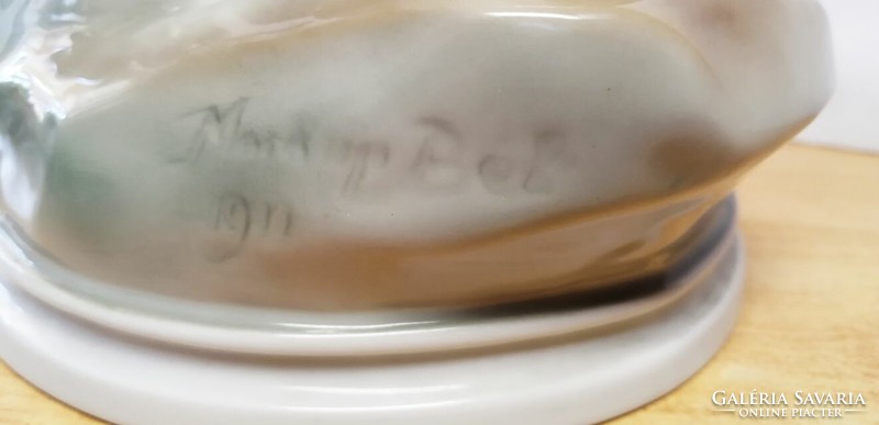 Birkózó medvék Zsolnay kisplasztika Markup Béla 1900-as évek eleje.