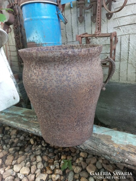 Antique large cast iron pot with handle