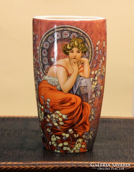 Mucha's Vase (26900)