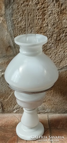 Antik petróleum lámpa