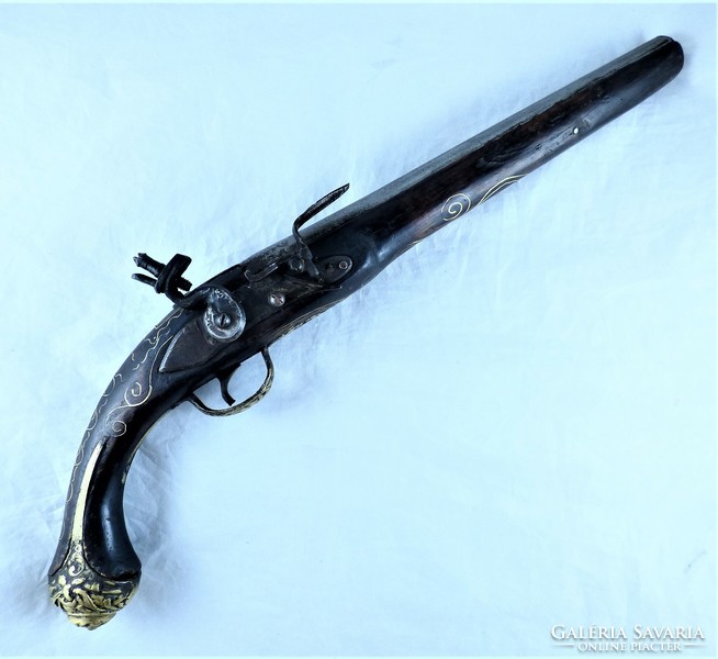 Front-loading, flintlock pistol, castle decoration, ca. 1860!!!