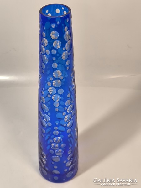 Marita Voigt VEB Glasmanufaktur Harzkristall kék üveg váza lencsésen csiszolt ritka forma