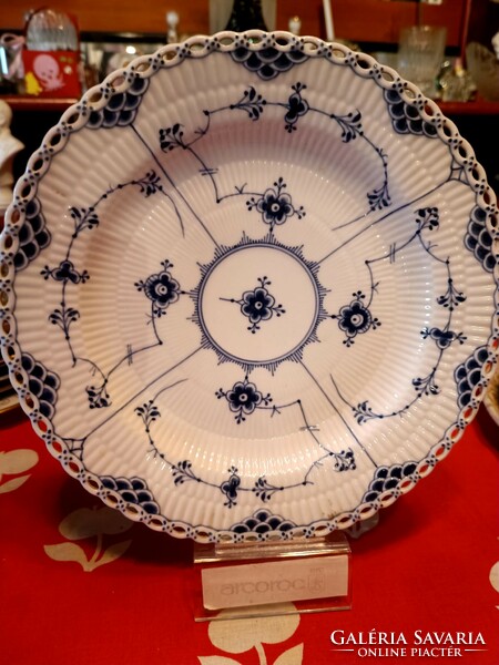Royal copenhagen lace plate